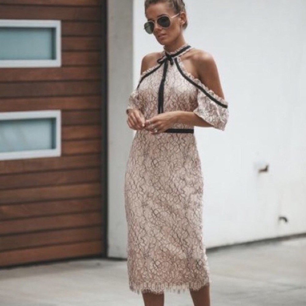 ViciDolls Just me- Beautiful cold shoulder lace dress.